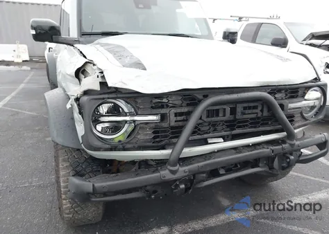 2021 Ford Bronco First Edition z USA, uszkodzony, nr VIN 1FMEE5EP8MLA40840